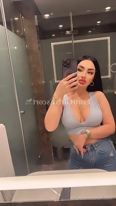 Bakırköy / İstanbul Escort Poly